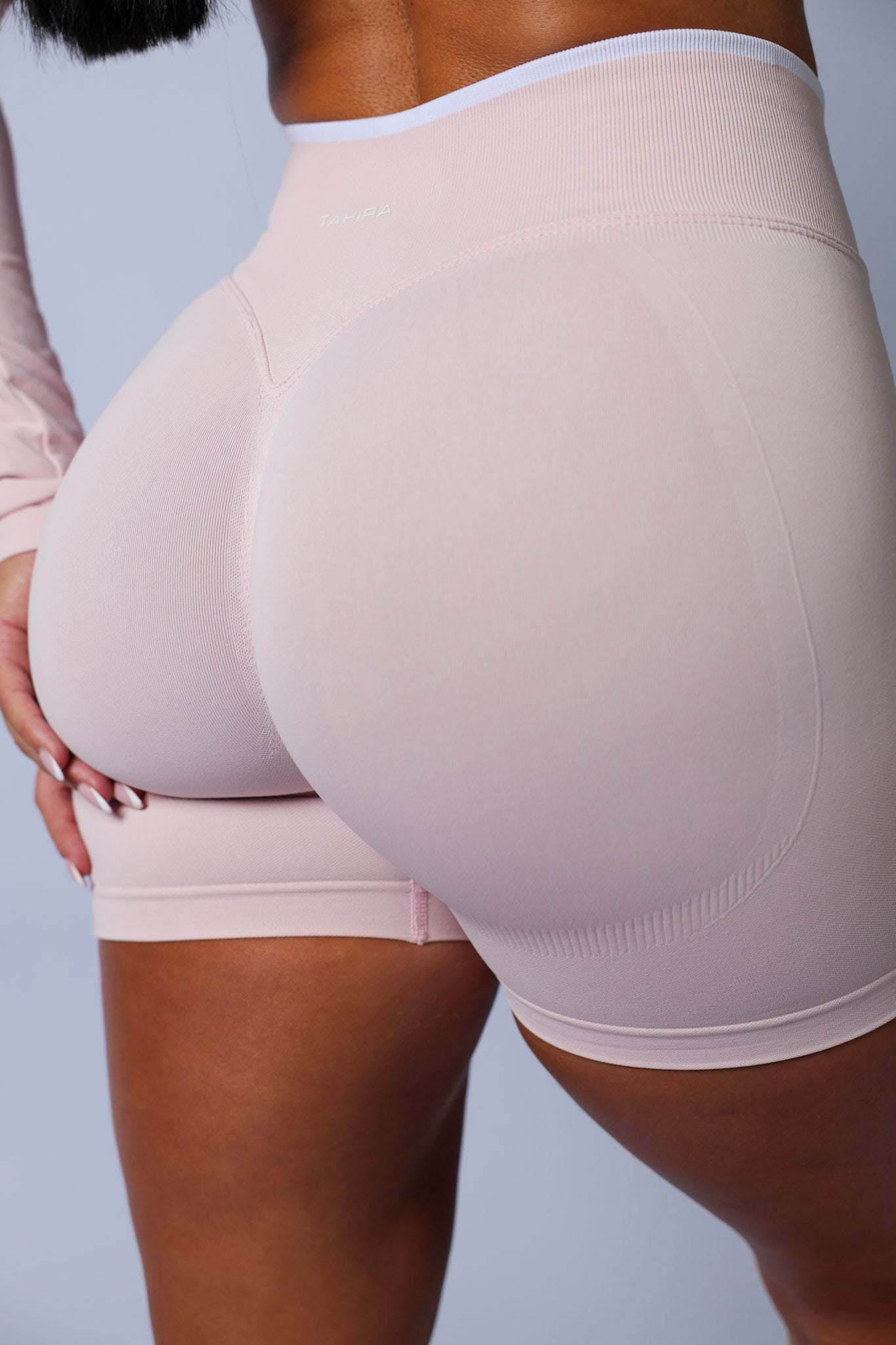 Seamless Contrast Short- Baby Pink